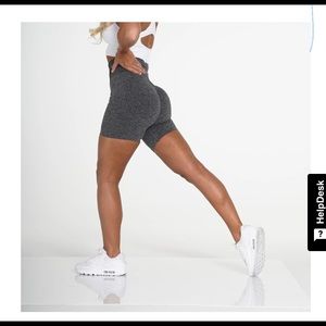 NVGTN scrunch shorts